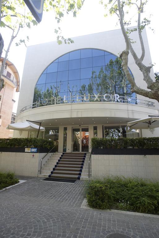 Hotel Luxor Rimini Bagian luar foto
