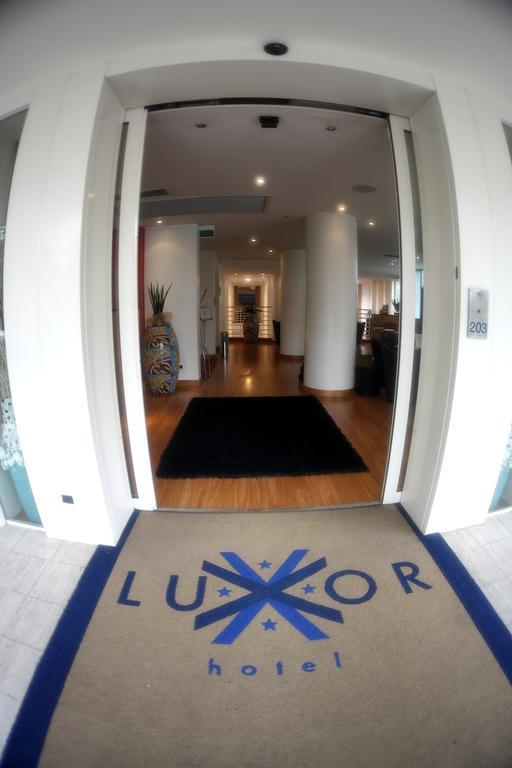Hotel Luxor Rimini Bagian luar foto
